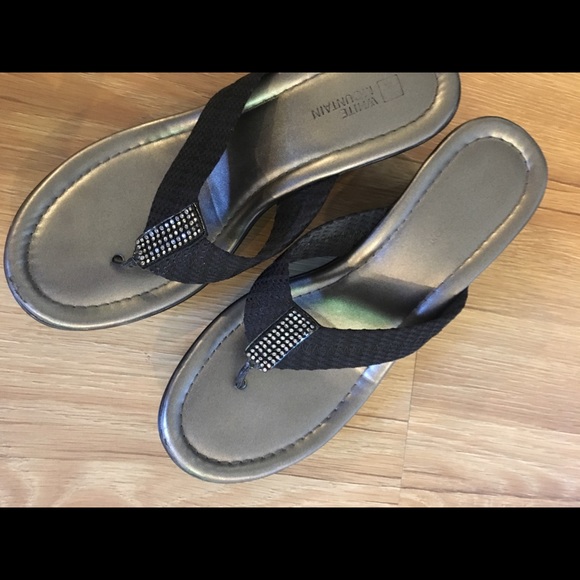 Sandals - Picture 3 of 3